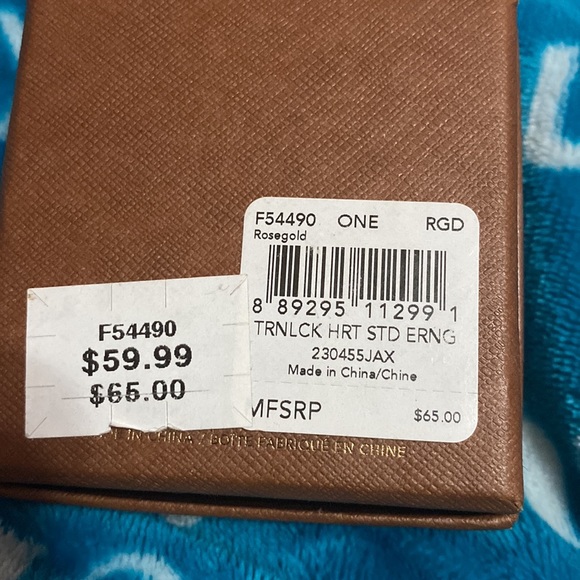 ❤️ COACH TURN LOCK HEART STUDS ❤️ - Picture 5 of 5